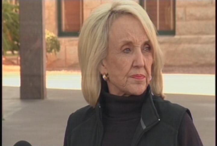 Brewer signs AZ ban on Planned Parenthood funding - CBS 5 - KPHO